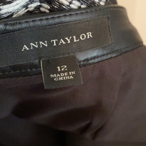 Ann Taylor Metallic Tweed Pencil Skirt - Picture 9 of 9